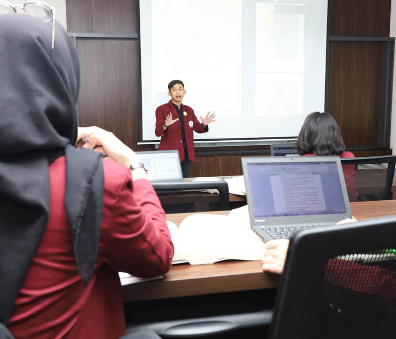 fakultas hukum 1