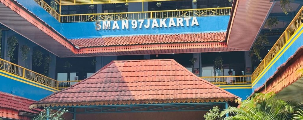 Perkuat Literasi Hukum, Universitas Adhyaksa Jalin Kerja Sama Strategis dengan SMAN 97 Jakarta
