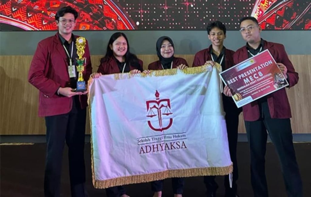Berprestasi di Lombok, Delegasi Universitas Adhyaksa Borong Dua Penghargaan Nasional di Mandalika Essay Competition 8