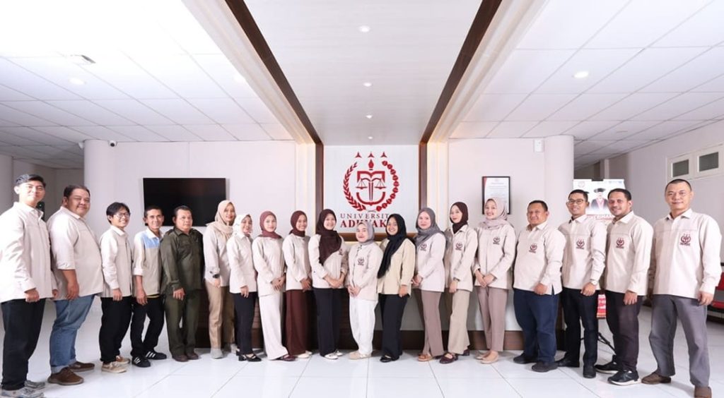 Tertibkan Identitas Pegawai, Universitas Adhyaksa Gelar Pemotretan ID Card untuk Seluruh Tenaga Kependidikan